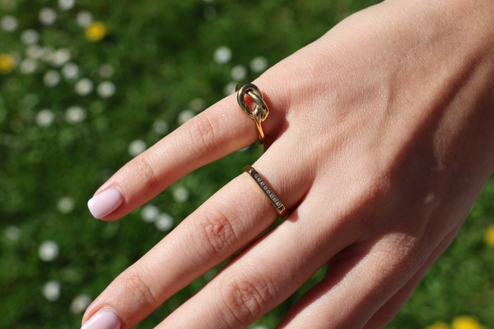 Veloura ring
