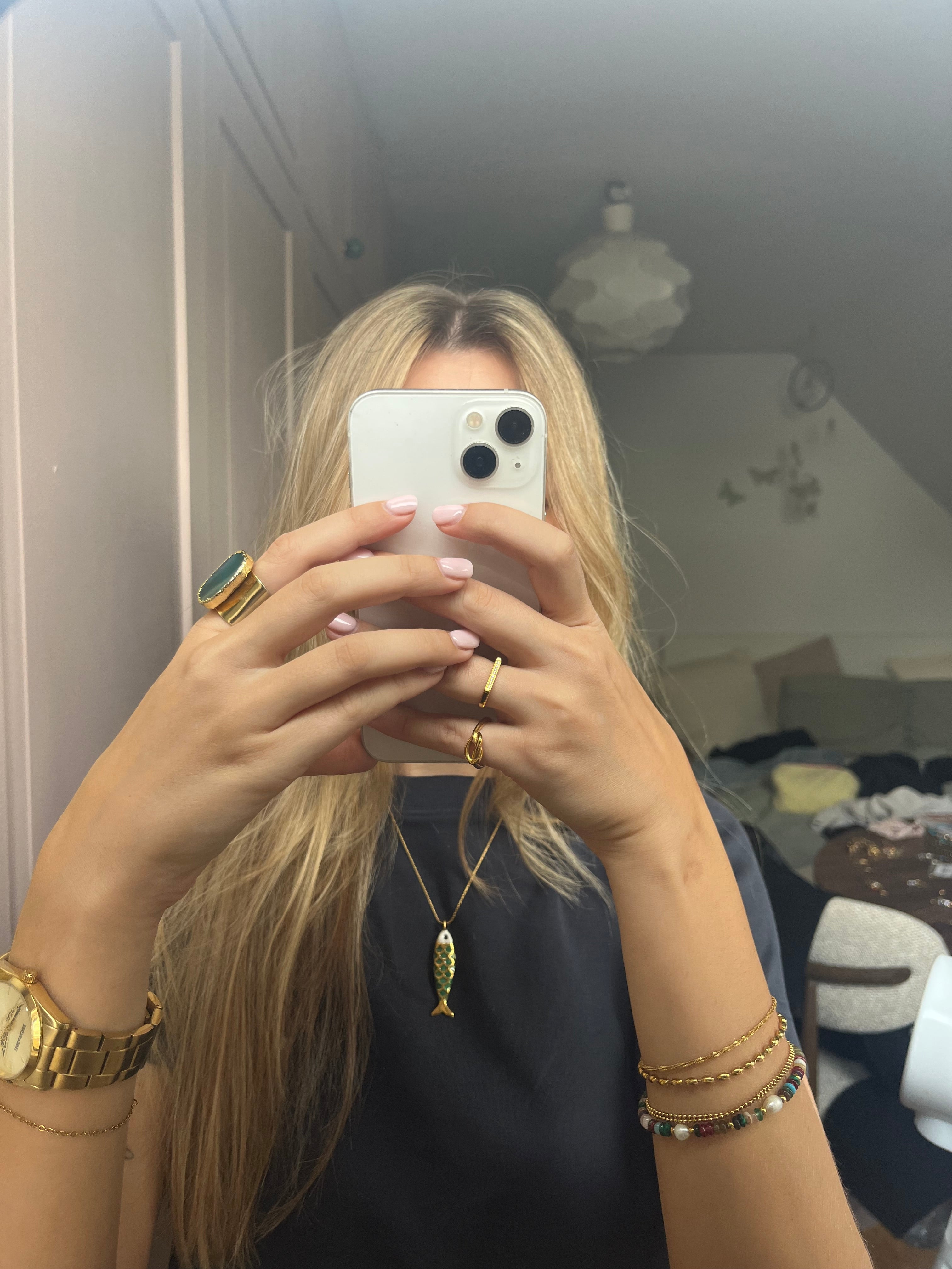 Dotted gold armband